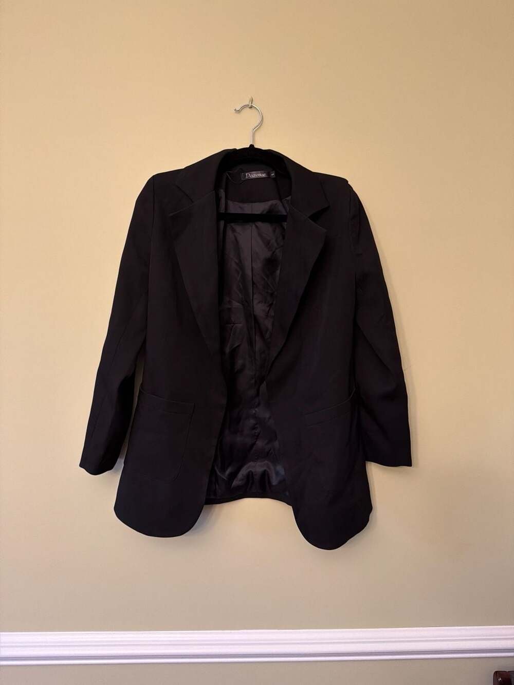Dazorie Black Open Front Blazer Size S